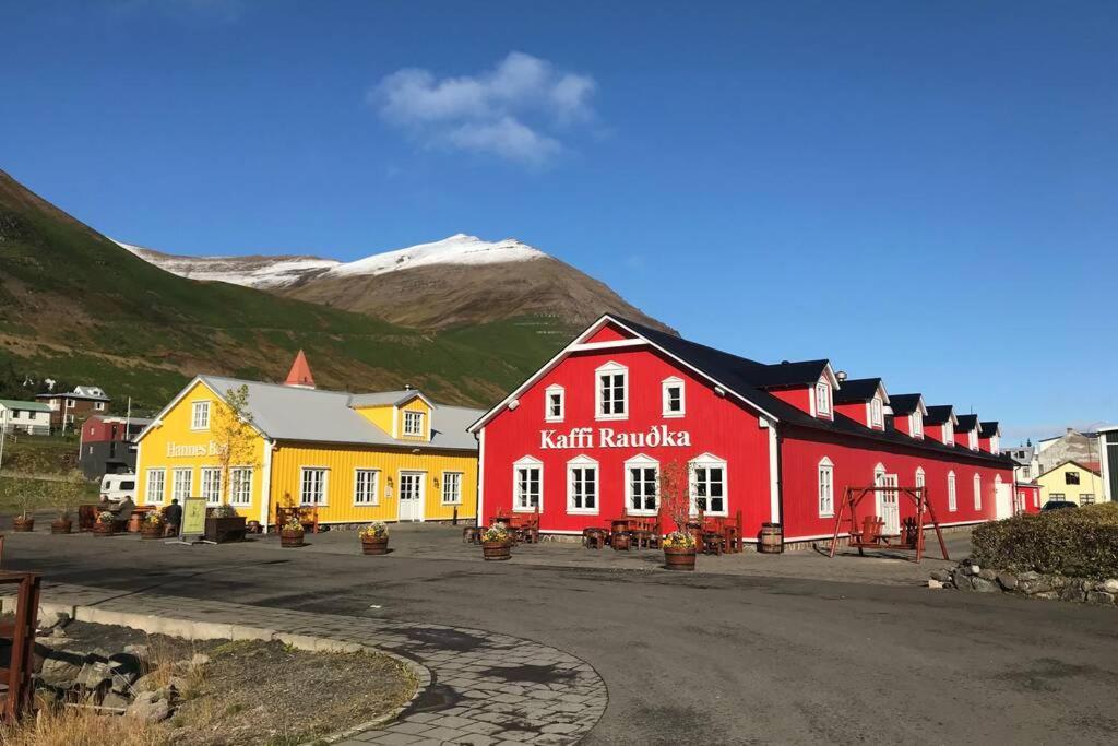 House With A Warm Soul In North Iceland Siglufjordur 外观 照片