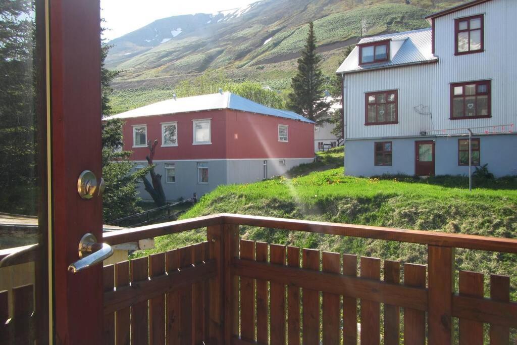 House With A Warm Soul In North Iceland Siglufjordur 外观 照片